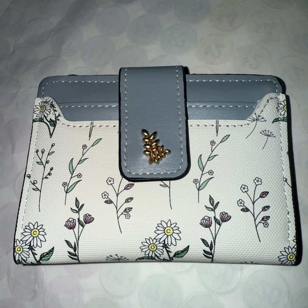 NWT Ladies Faux Leather Card Wallet Blue and Ivory floral pattern
